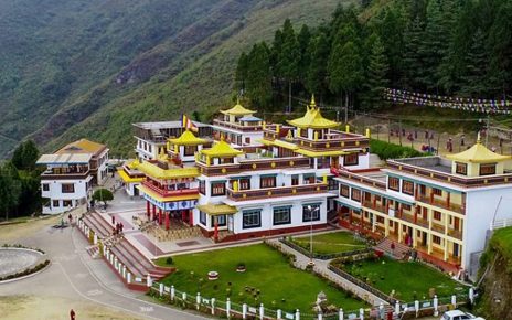 Best places to stay in Bomdila for sunrise views